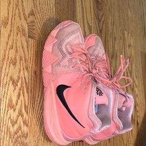 Kyrie Basketball Sneakers